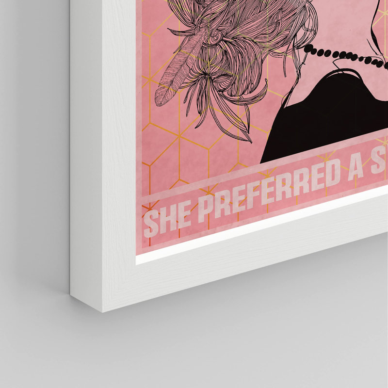 «She Never Cared For The Crown Modern Gold and Pink Fashion Butterfly Elegant» sur papier, Blanc, H 14 po x l 11 po