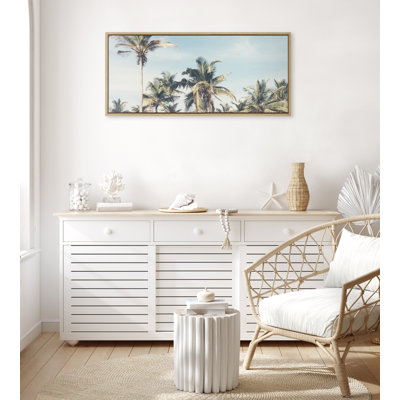 «Coastal Coconut Palm Tree Beach BW» par The Creative Bunch Studio, reproduction d'art sur toile encadrée