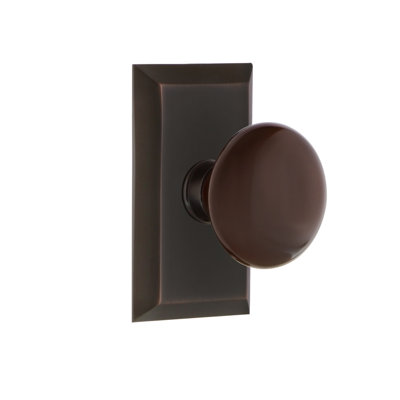 Plaque Studio avec poignée de porte en porcelaine brune