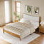 Grand lit plateforme scandinave, tête de lit tapissier Teddy Boucle, structure en bois massif séché au four et pieds fuselés