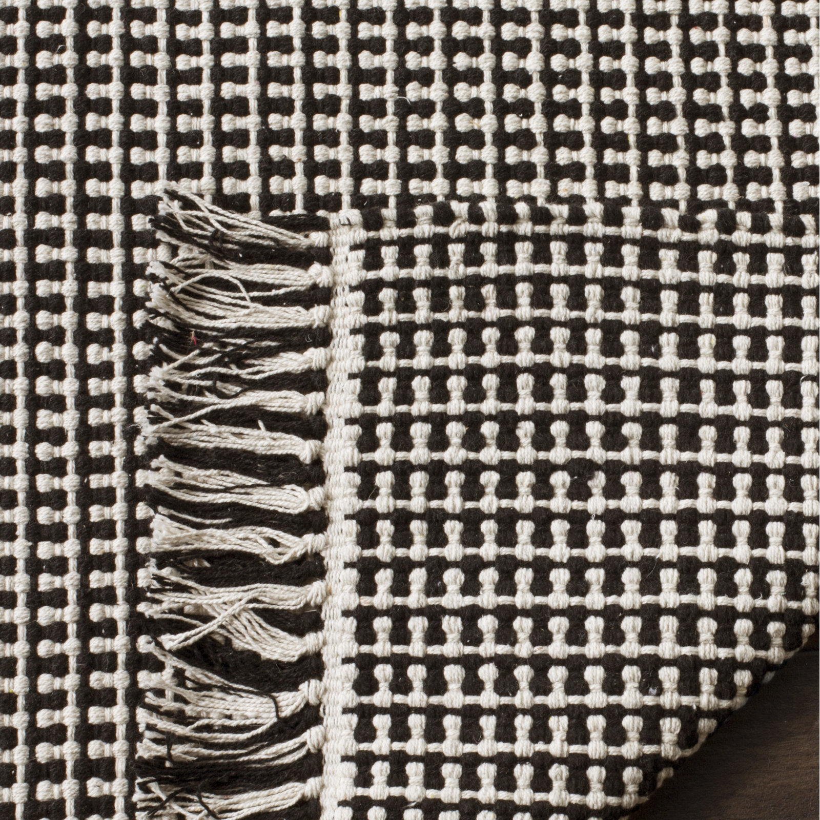 Bester Hand-Woven Geometric Cotton Rug, Rectangle 2'3" x 4'
