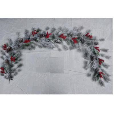 Garland 9' Flocked Pine Berry