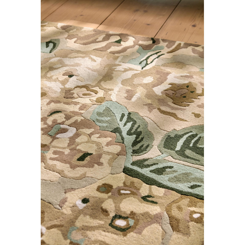 Hand Tufted Wool Floral Area Rug in Birch, Rectangle 6'7" x 9'2"