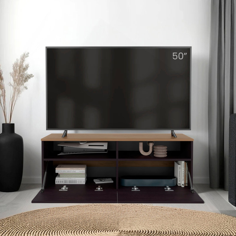 Meuble télé en wengé et chêne naturel avec porte et rangement ouvert