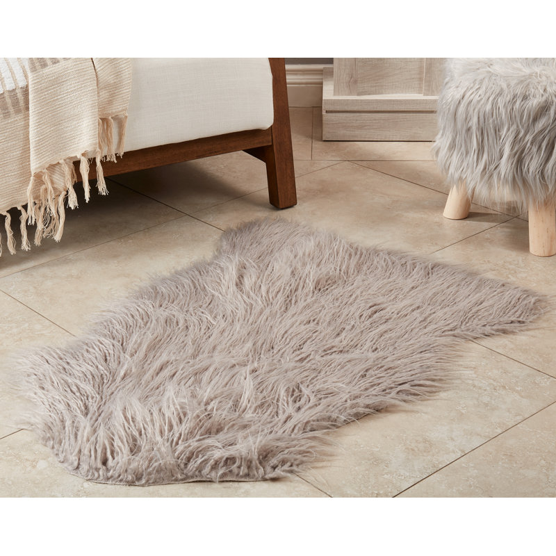 Mongolian Solid Color Handmade Novelty 2' X 3' Acrylic Area Rug in Gray