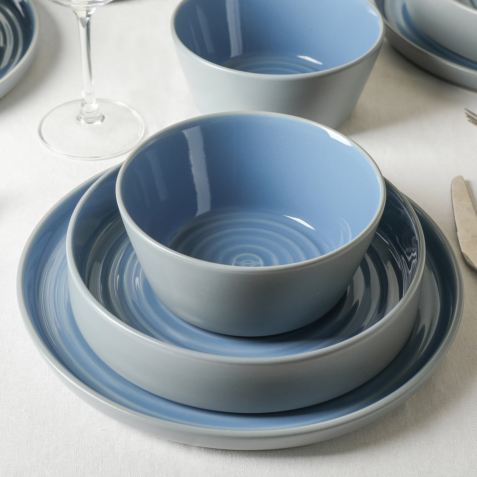 Elica Stoneware Dinnerware Set, Blue