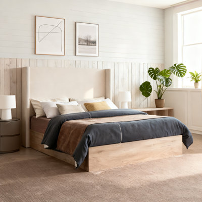 Lit à oreilles tapissier / tête de lit haute / base en bois / rustique / maison de campagne moderne / neutre / scandinave