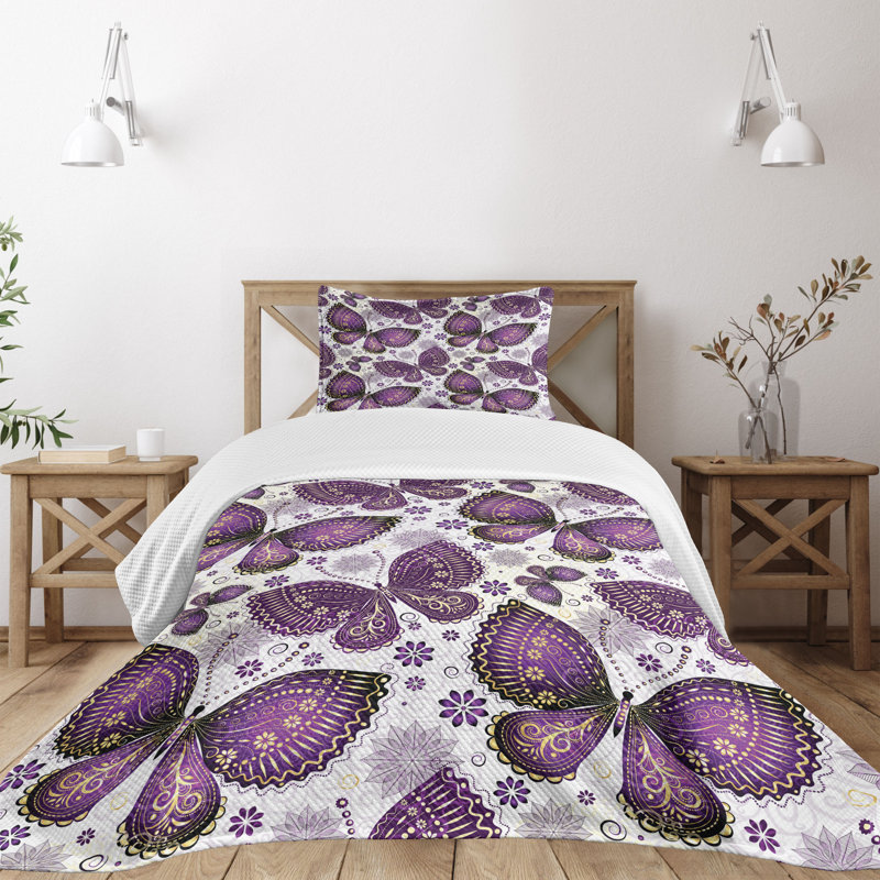 White Quilted Twin Bedspread Set with Pillow Sham