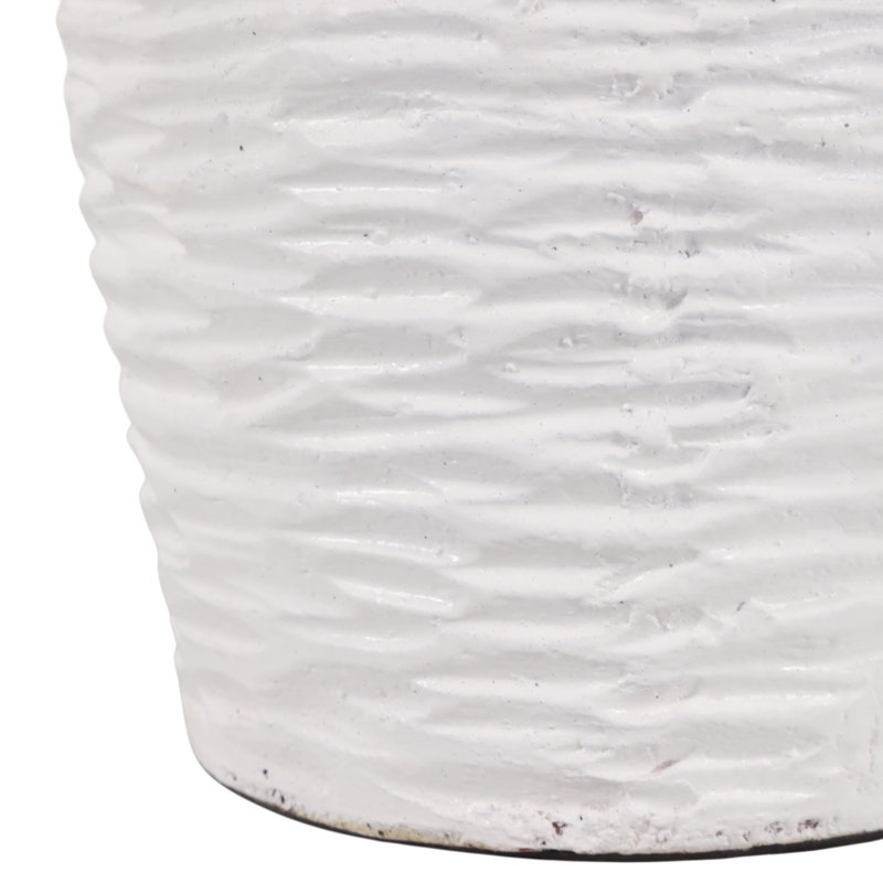 Vase en terre cuite moderne texturé pour décoration intérieure - Vase de table contemporain, 13.5" H x 6.5" W x 6.5" D