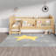 Lit simple au sol en bois avec rangement, conception moderne pour enfants