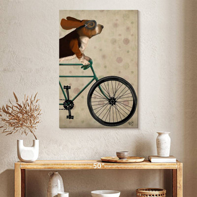 Bramet basset hound à vélo