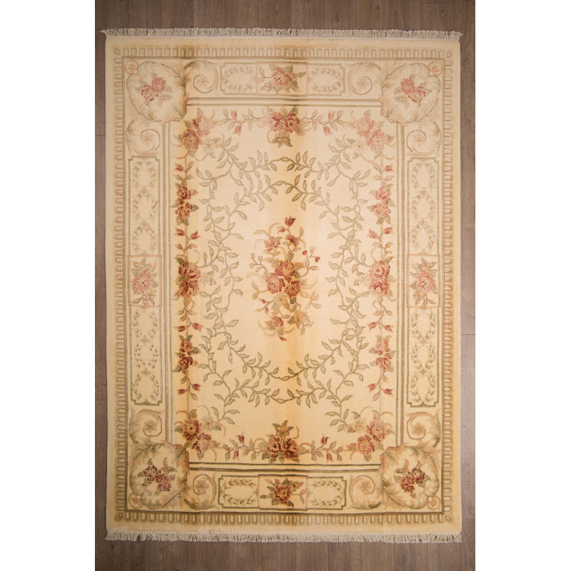 Palace Wool Oriental Area Rug in Beige, Rectangle 3'1" x 5'2"
