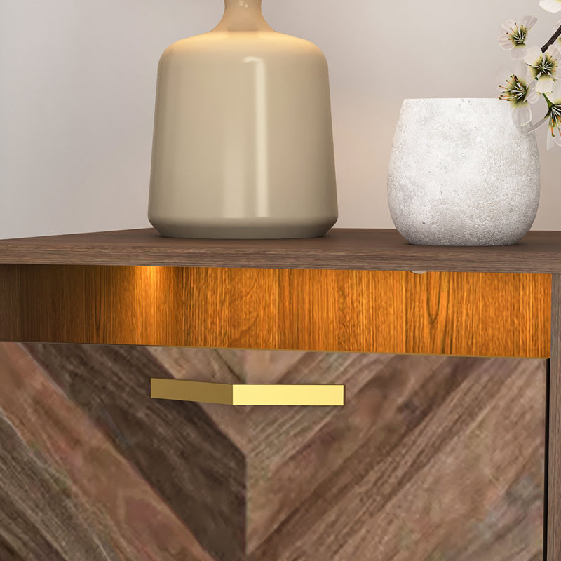 Maraman 15.7'' W Nightstand