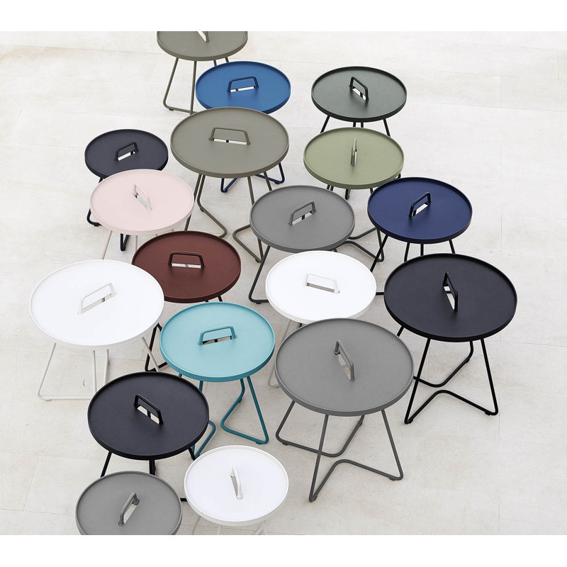 On-the-Move Outdoor Round Side Table, Black, 20.5"