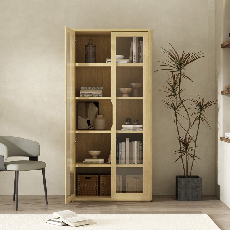 Bibliothèque moderne à 5 tablettes H 79 po x l 38 po avec portes en verre Rivington, Chêne naturel