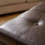 Table basse élégante avec repose-pieds avec rangement - Banc de rangement capitonné élégant avec compartiment caché et tablette inférieure pour le salon