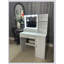 Bureau de coiffeuse avec miroir et lumière, commode de rangement à trois niveaux avec grand tiroir, 3 modes d'éclairage à luminosité réglable, coiffeuse de chambre à coucher
