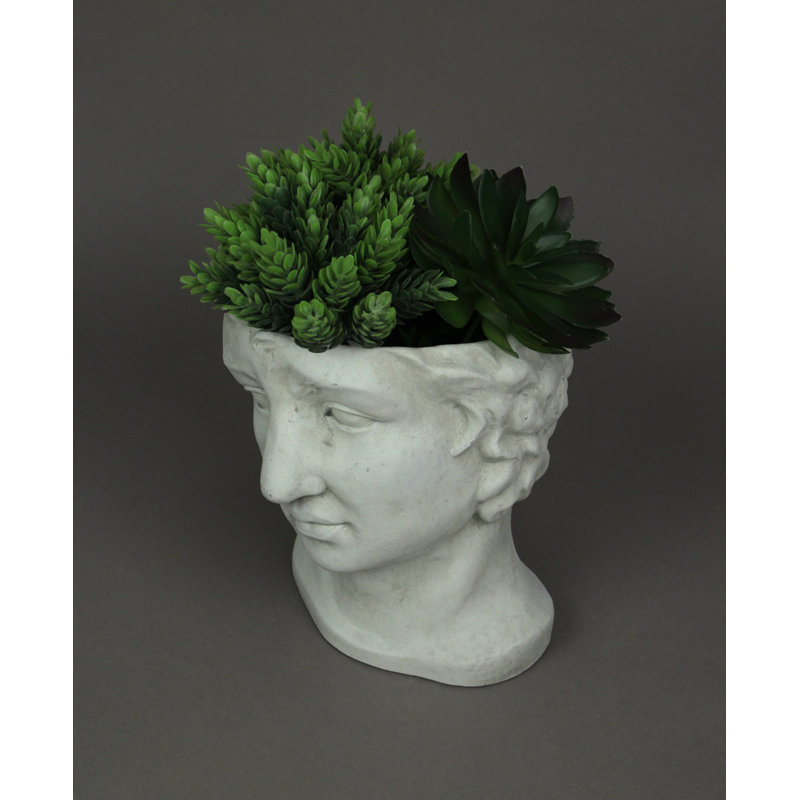 Leonie Statue Planter