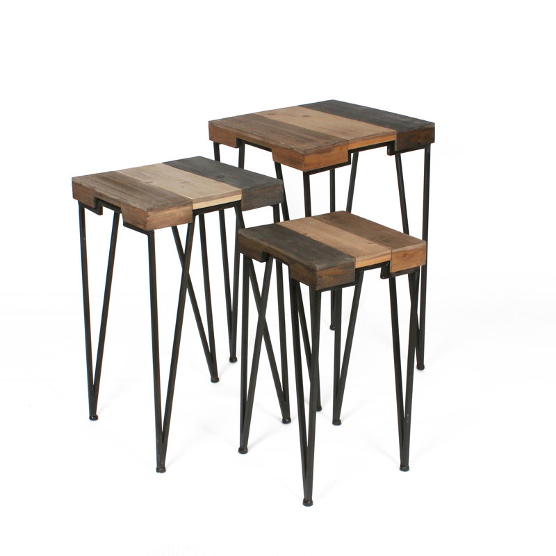 Tables gigognes