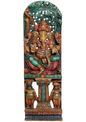 Lord Ganesha avec deux Shiva Ganas