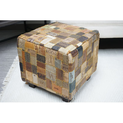 Cube en cuir Daniella