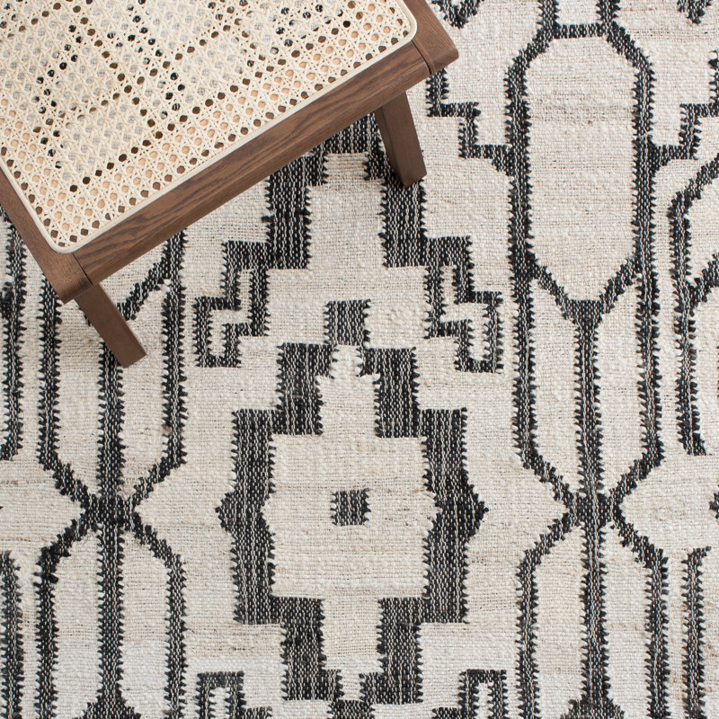 Atas Natural Fiber Flat Weave Jute Southwestern Rug, Square 6'