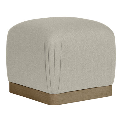 Nola Ottoman