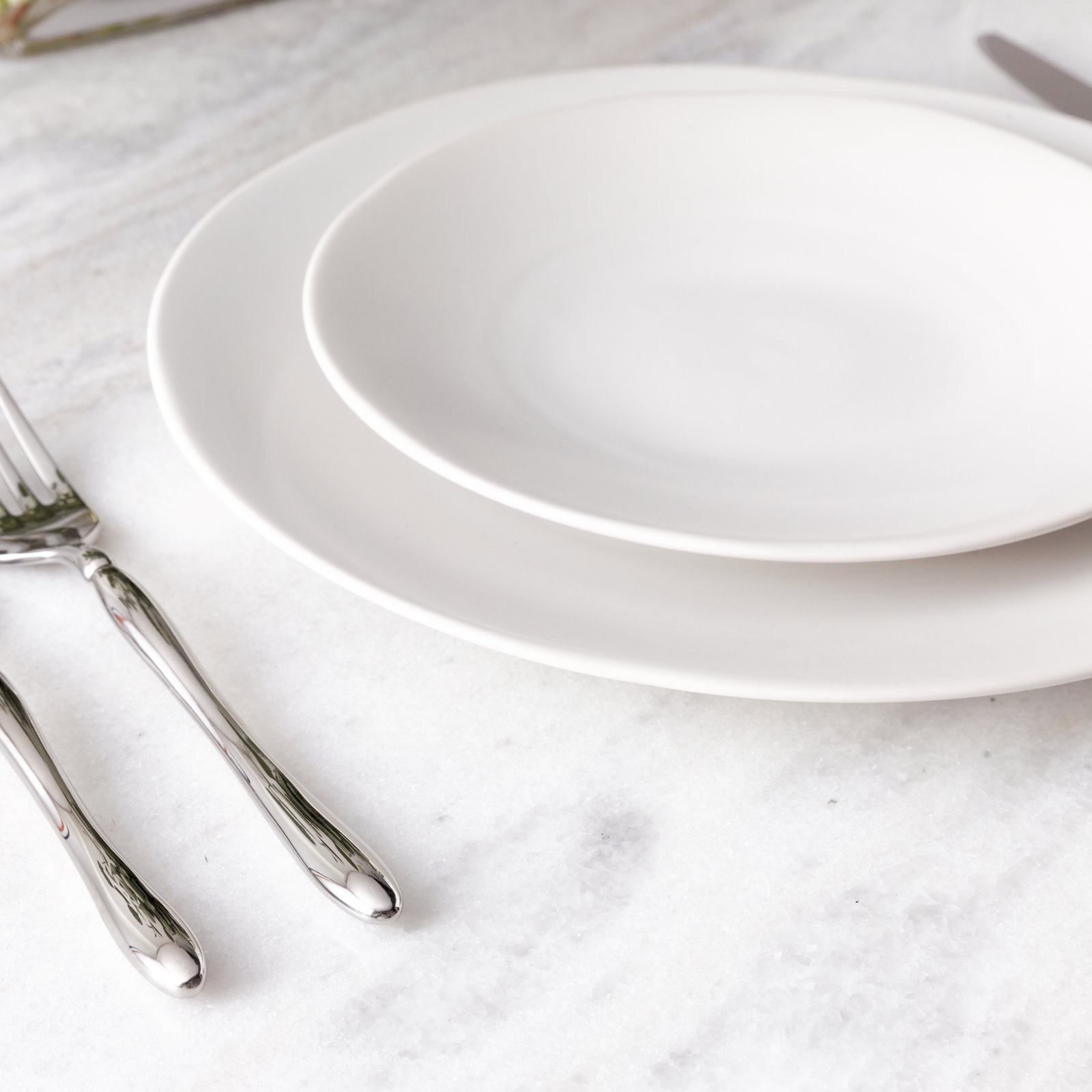 Heirloom 6" Bread and Butter Plate, Linen