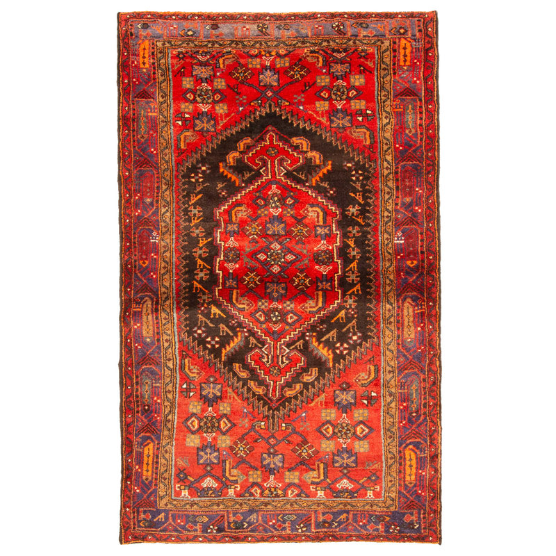 Tapis rouge Anadol 4 pi 3 po x 7 pi 1 po
