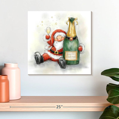 Père Noël Lelend tenant une bouteille