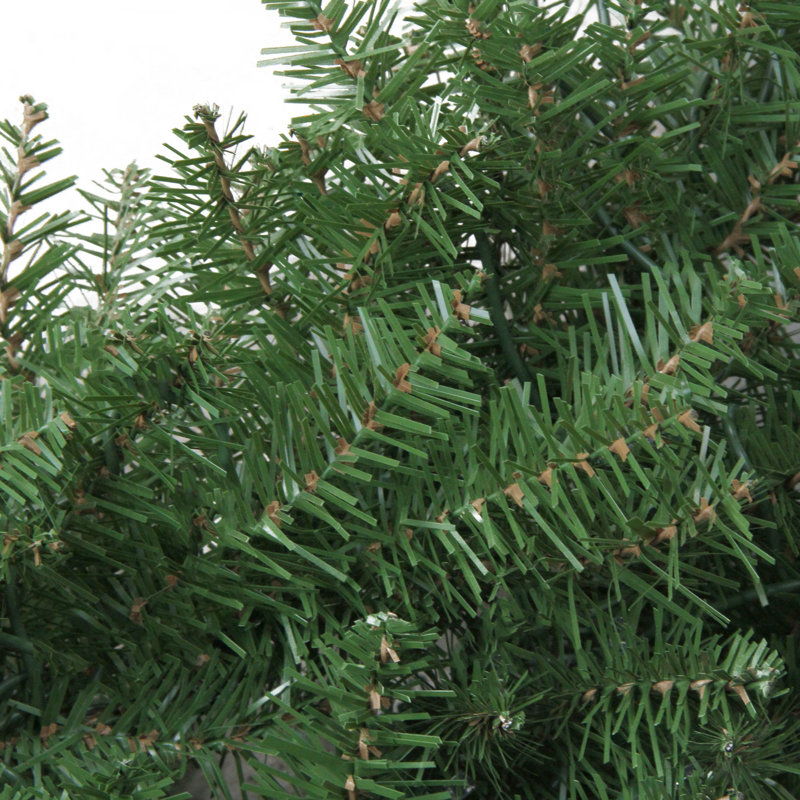 Couronne de Noël artificielle Northern Pine - non éclairée, 48 po