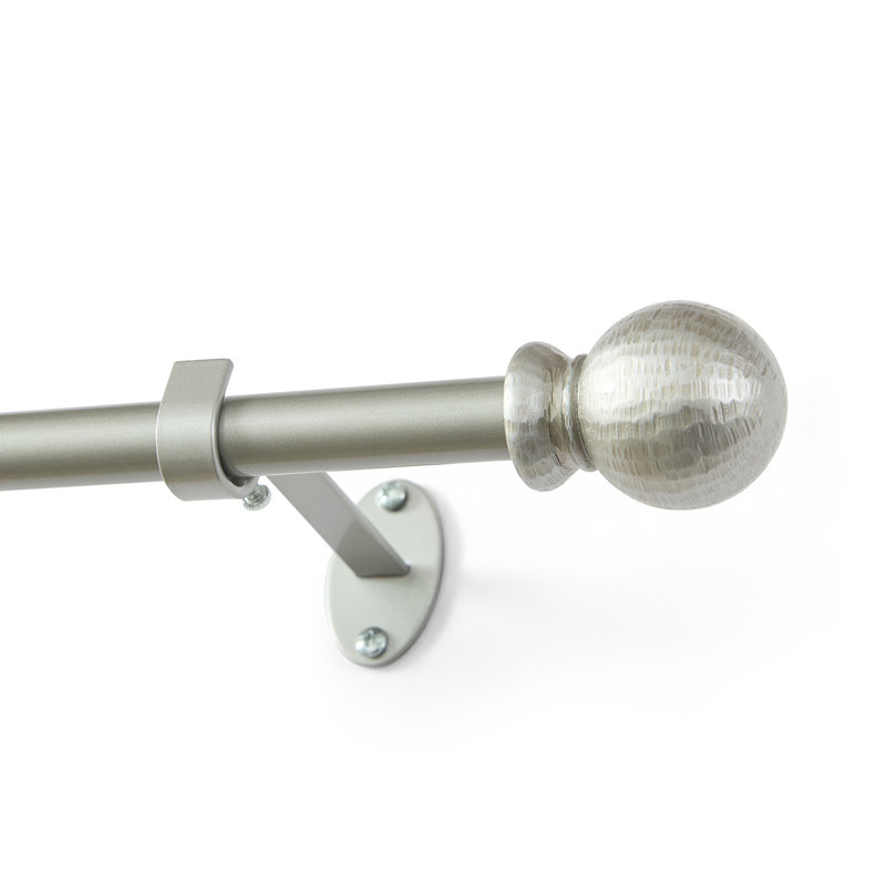 Tringle à rideaux réglable en fer forgé à la main de style rustique avec embouts martelés Gwyn, L 86 po x L 120 po, Étain