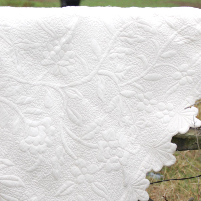 Sane Country Cotton Blend Quilt, Queen Quilt
