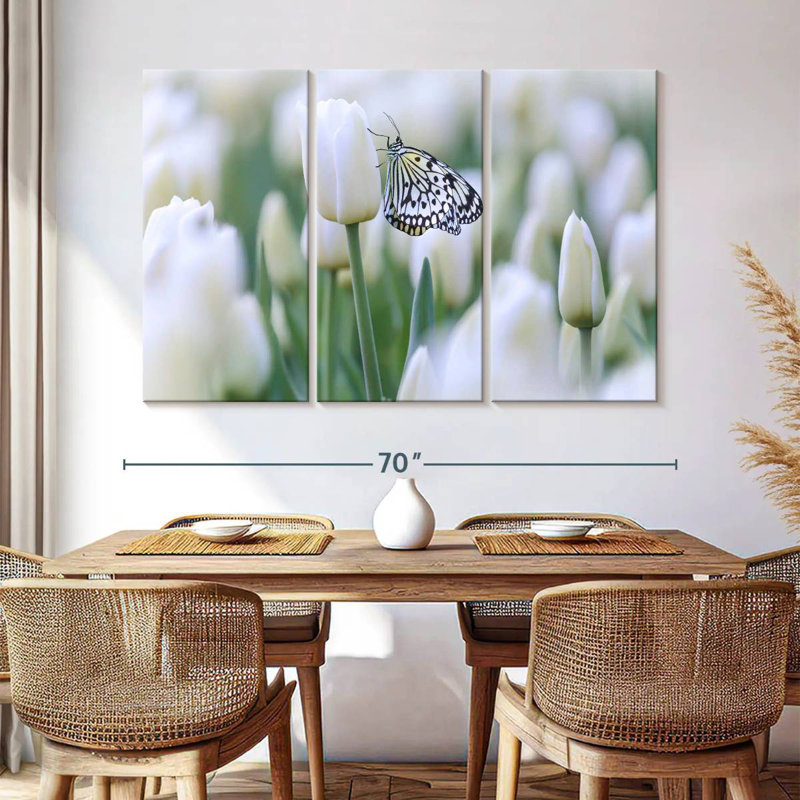 Papillon blanc perle, H 42 po x l 65 po
