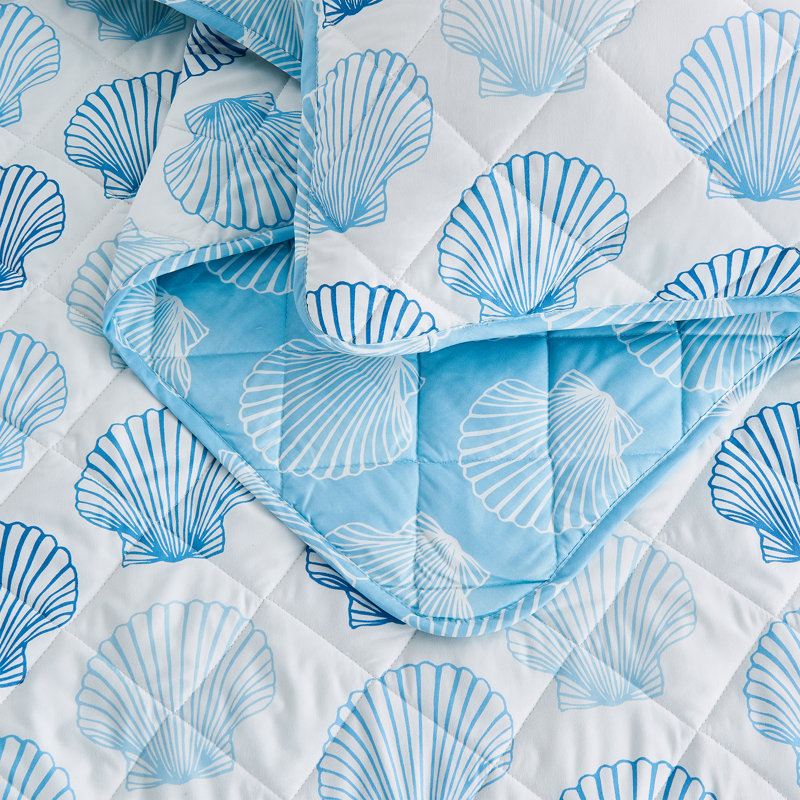 Twin Blue Seashell Reversible Microfiber Quilt Set