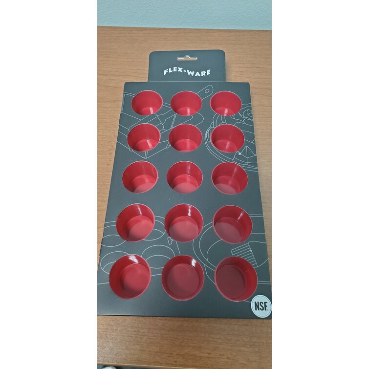 https://assets.wfcdn.com/im/24003989/resize-h755-w755%5Ecompr-r85/1192/119229969/Twin+Towers+Trading+15+Cup+Non-Stick+Silicone+Mold+with+Lid.jpg