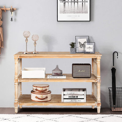 Console rustique à 3 niveaux de 121,3 cm de long, idéale pour l'entrée, le corridor et le salon. Conception polyvalente, adaptée à plusieurs espaces, en bois, avec beaucoup d'espace de rangement.