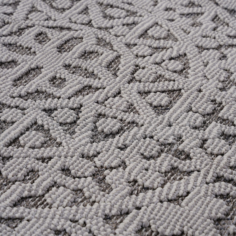 LOOM & LUXE Collection 6X9 Medallion Indoor/Outdoor Area Rug, Rectangle 6'7" x 7'9"