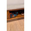 Table basse hexagonale cannelée au miel 34 "avec base piédestal géométrique