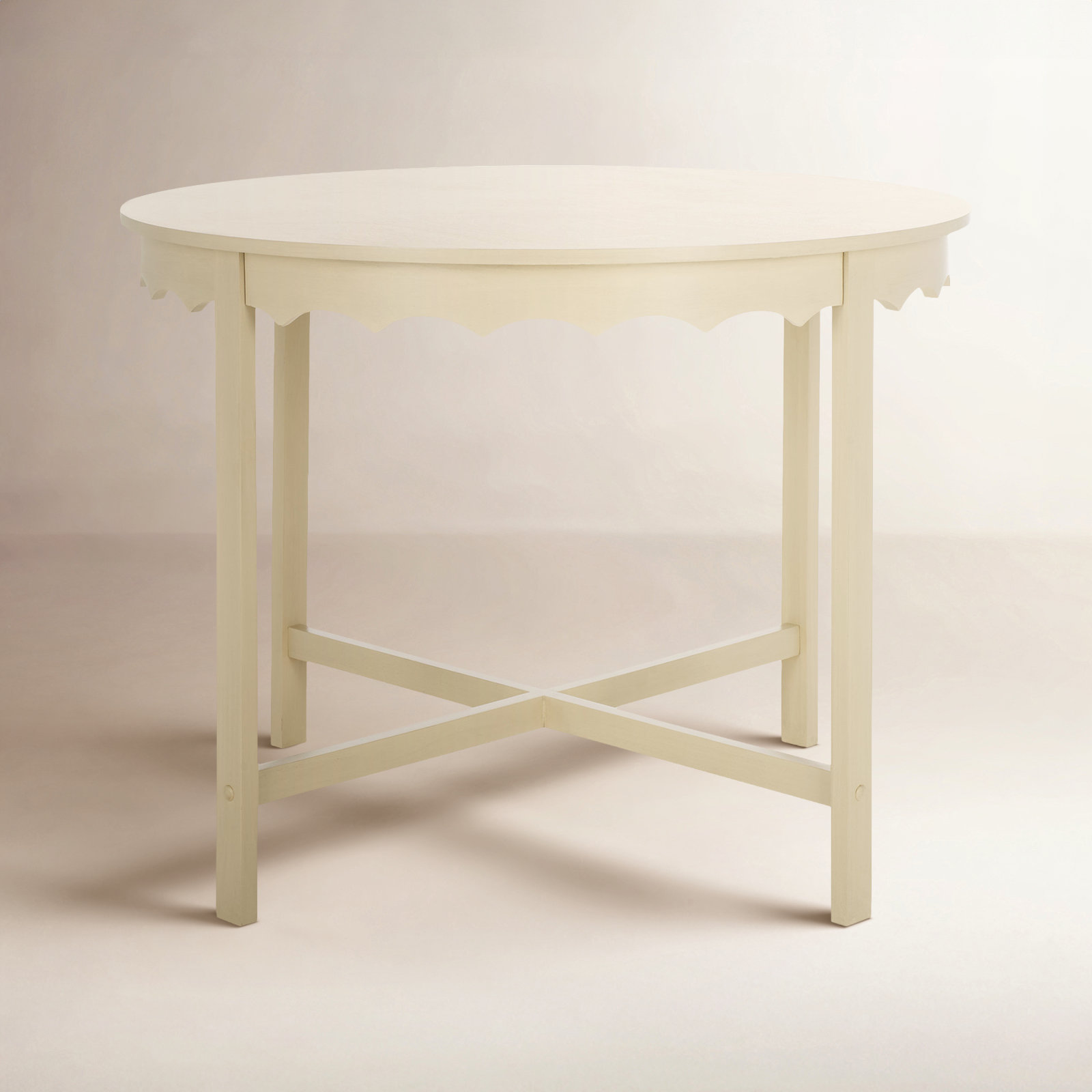 Catana 39" Pine Dining Table, Sand