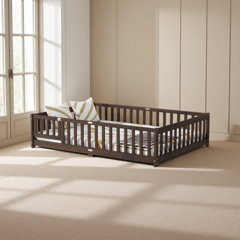Lit de plancher avec clôture et porte, lit de plancher en bois d'hévéa avec garde-corps de sécurité, Lit double, Espresso