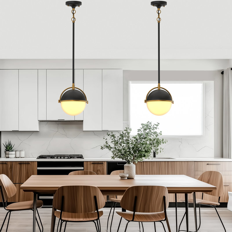8 po Élégant métal 1 lumière avec globe en verre, finitions noir mat et or pour îlot de cuisine