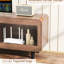 Console de télévision en bois de noyer avec portes coulissantes, prises de courant et support de rangement Mid-Century de luxe en noyer, 2 ports AC, portes