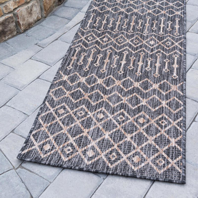 Leyla Southwestern Charcoal Indoor/Outdoor Area Rug