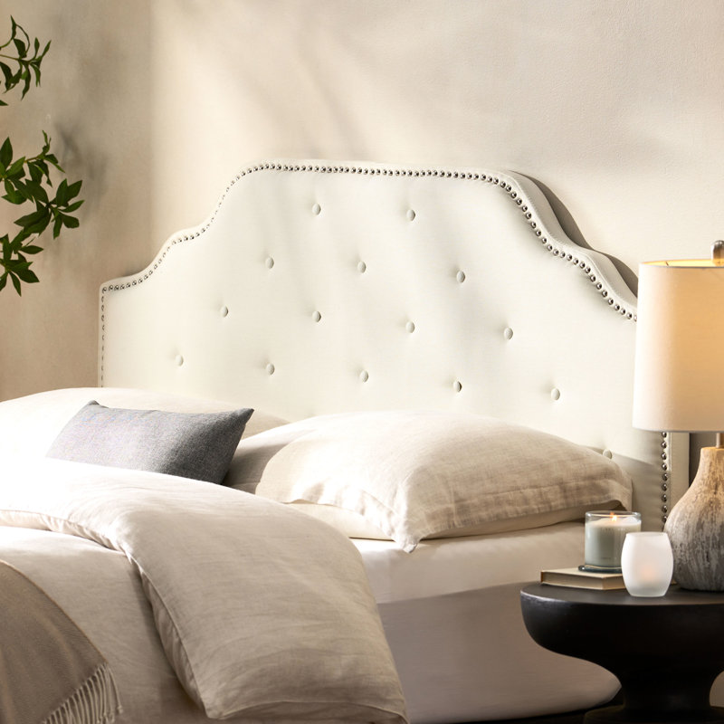 Tête de lit tapissier en tissu pour grand lit et lits de grande taille, bouton avec motif à losanges tendance, couture chic avec garniture cloutée,