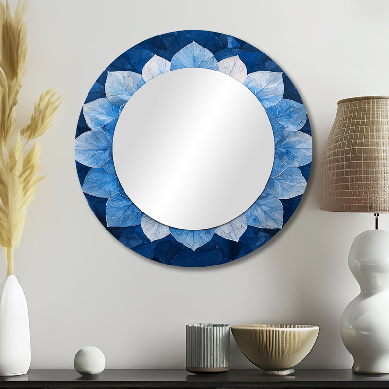 Bleu et blanc hydrangées kaléidoscope hydrangées - miroir décoratif traditionnel - imprimé sur métal, 23 po x 23 po