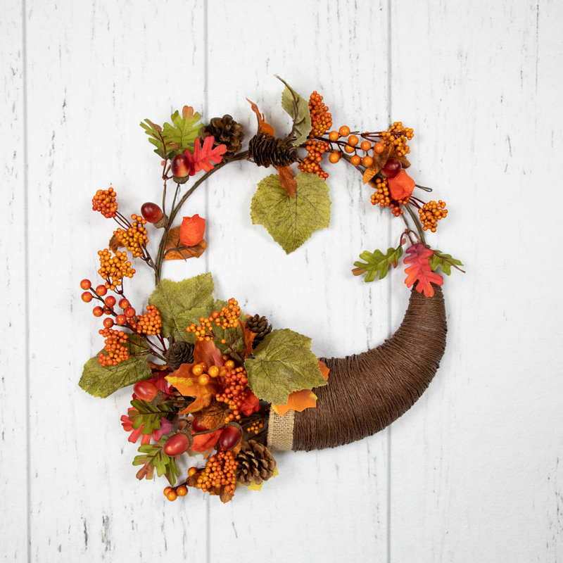 Couronne de pin brune et orange à motif floral de 20 pouces non éclairée