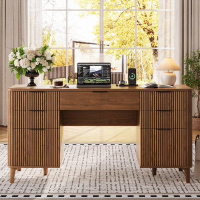 Bureau de direction cannelé 55,1 po avec tiroirs, bureau à domicile avec station de recharge