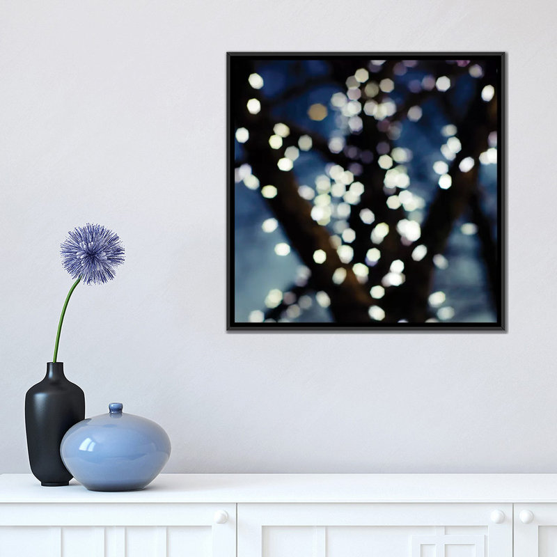 « bokeh blue i », impression sur toile, H 18 po x l 18 po x P 1,5 po, Toile avec cadre flottant noir, Pas de tapis