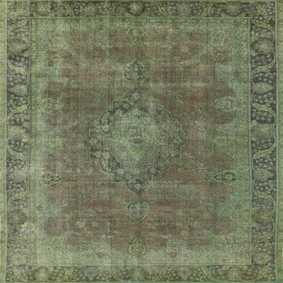 Tapis vert de style oriental